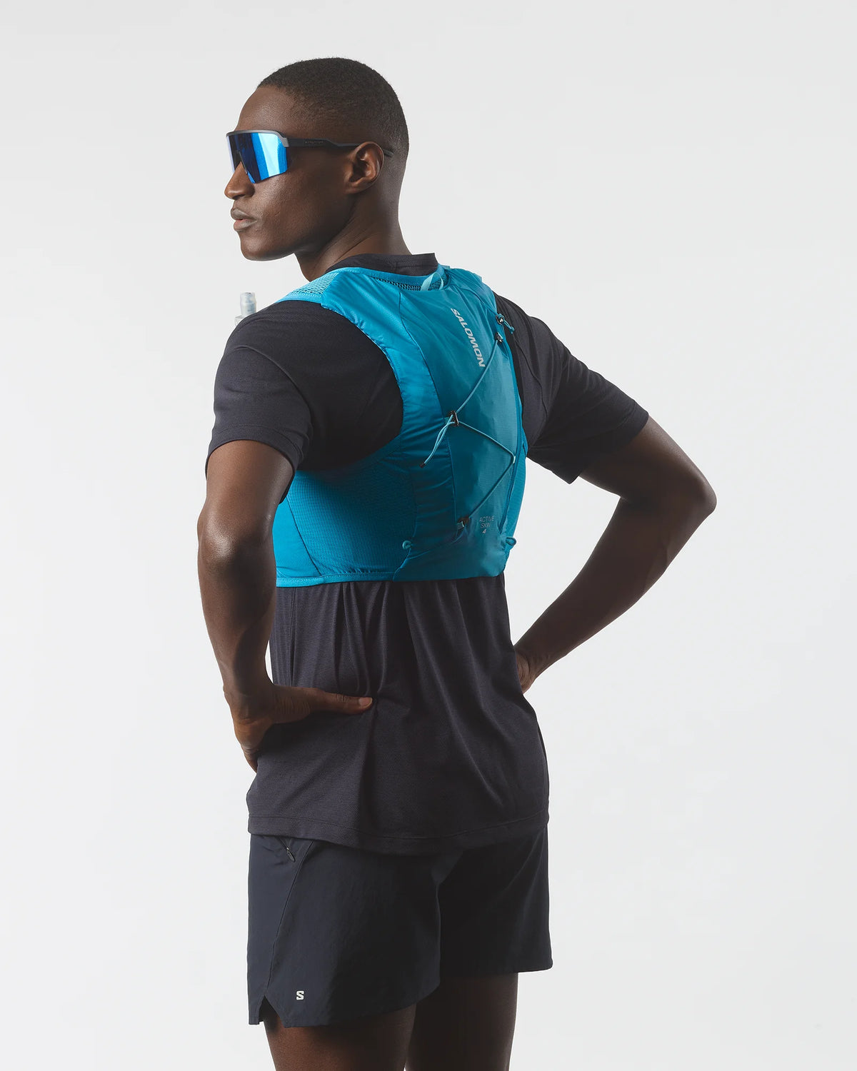 Salomon Active Skin 4 Himmelblau Trinkweste, Rückansicht
