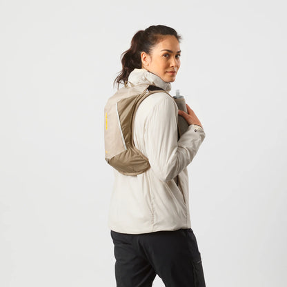 Salomon Cross 4 in Beige, Seitendetail