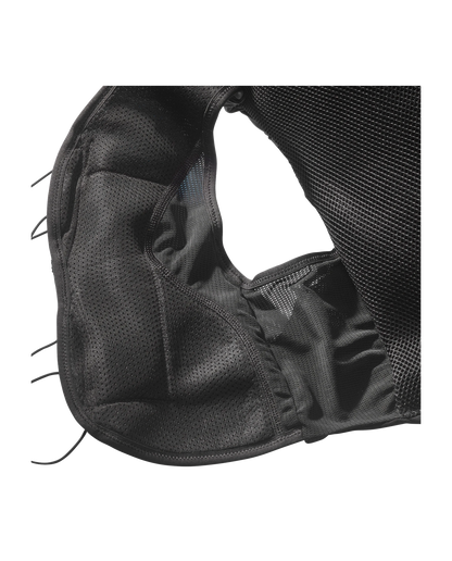 Salomon ADV Skin 12 Damen in Schwarz, Innenansicht von atmungsaktivem Material und Taschen