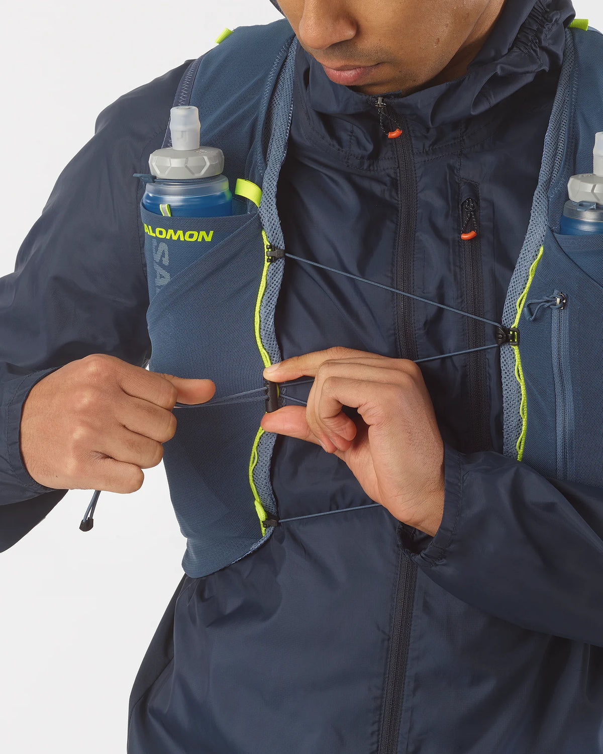 Salomon ADV Skin 5 Steinblau Trinkweste, Detail von Material und Verarbeitung