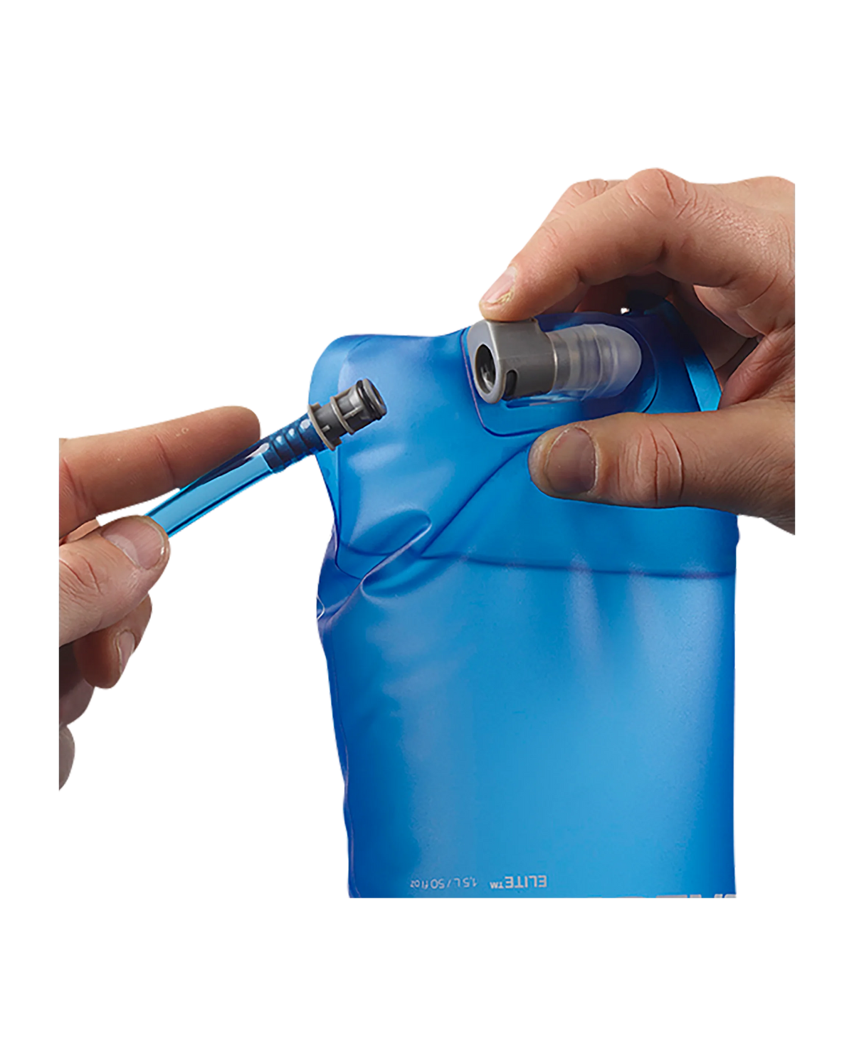 Salomon Soft Reservoir 1,5 L Trinkblase, Detail von Schlauch und Anschluss