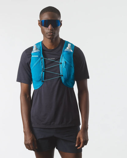 Salomon Active Skin 4 Himmelblau Trinkweste, Vorderansicht