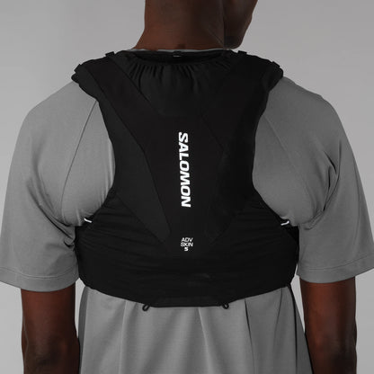 Salomon ADV Skin 5 Schwarz Trinkweste, Detail der Befestigungsriemen