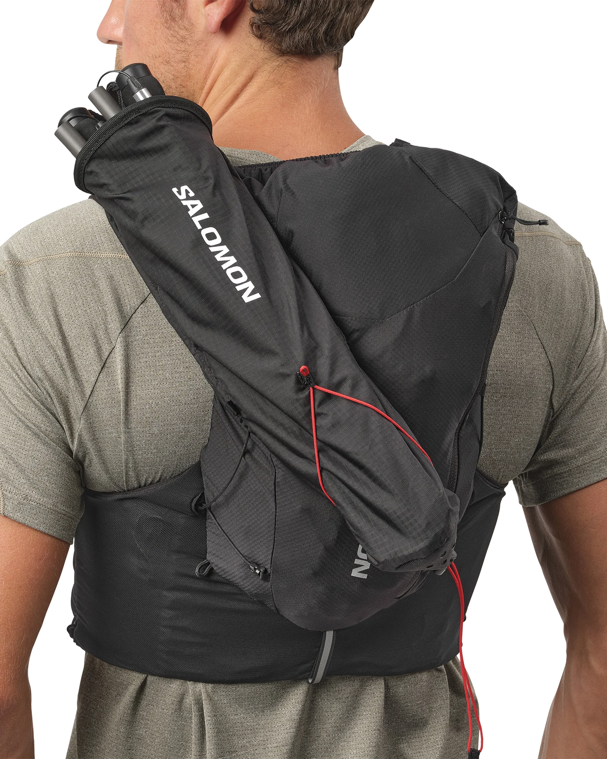 Salomon Custom Quiver in Schwarz, L39283200, an einer Trailrunning-Weste
